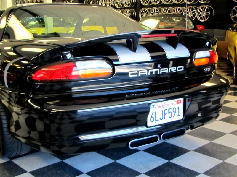 02092012black35thssautottopoemsilverstripes/10.JPG