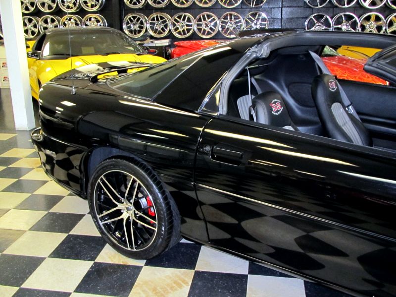 02092012black35thssautottopoemsilverstripes/20.JPG