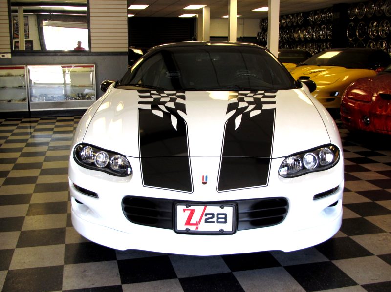 0918122002whitez28ttop6speedblackcheckerstripes/20.JPG