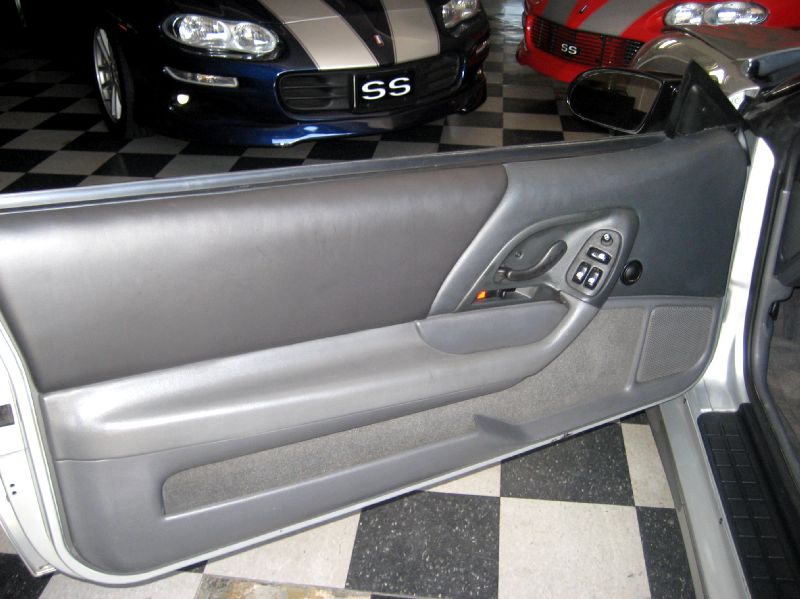 1998silverwithblackssttopauto/38.JPG