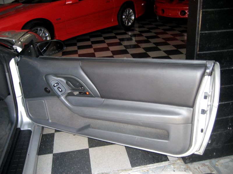 1998silverwithblackssttopauto/38.JPG