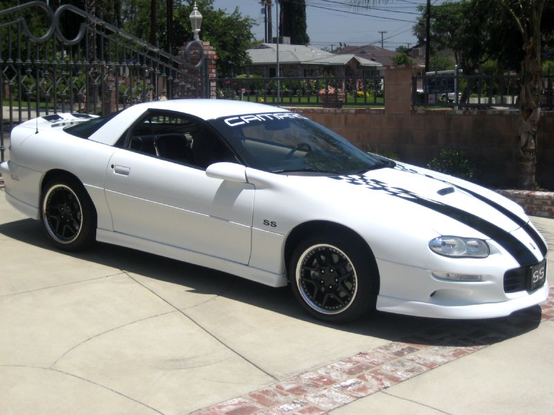 2001ssz28whitewithblackdecals/20.JPG