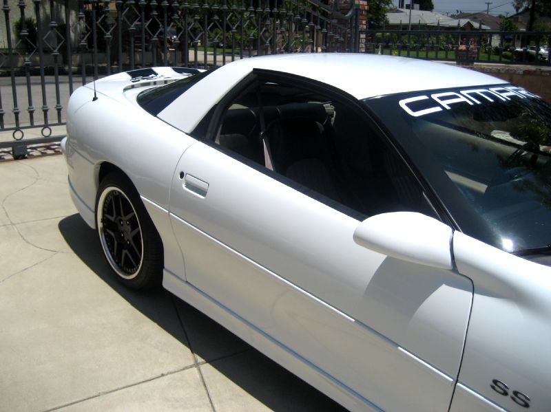2001ssz28whitewithblackdecals/30.JPG