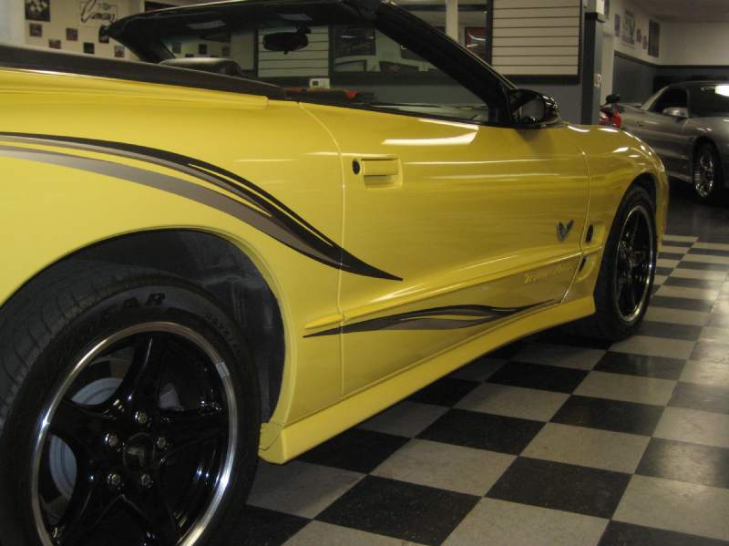 2002COLLECTORWS6TRANSAM6SPEEDCONVERTIBLE/30.JPG