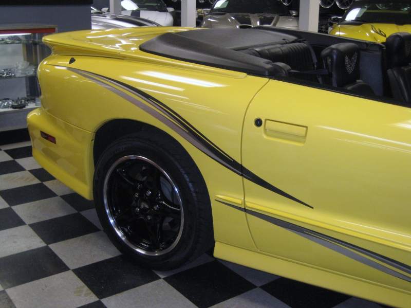 2002COLLECTORWS6TRANSAM6SPEEDCONVERTIBLE/40.JPG