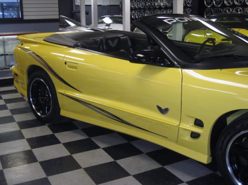 2002COLLECTORWS6TRANSAM6SPEEDCONVERTIBLE/40.JPG