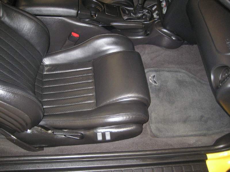2002COLLECTORWS6TRANSAM6SPEEDCONVERTIBLE/50.JPG