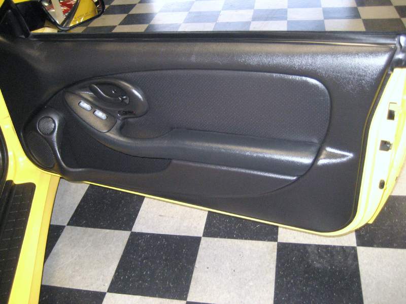 2002COLLECTORWS6TRANSAM6SPEEDCONVERTIBLE/50.JPG