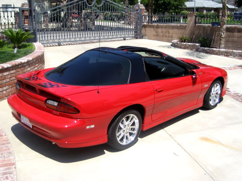 2002REDSSBLACKDECALS/17.JPG
