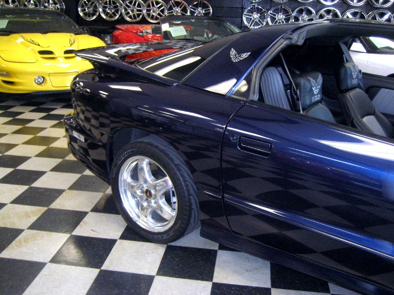 4162002bluews6ttopautosilverstripes/20.JPG